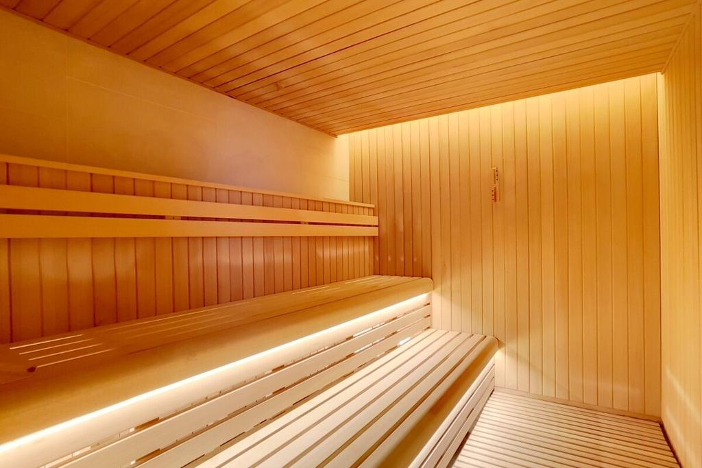 21 Sauna 1