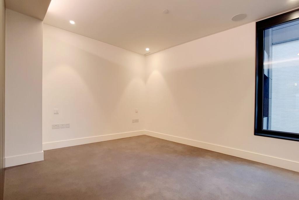 10 Master Bedroom 1