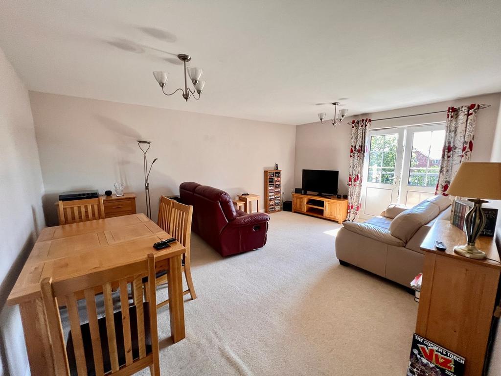 Halliwell Crescent, Hutton, Preston, PR4 2 bed apartment £169,950