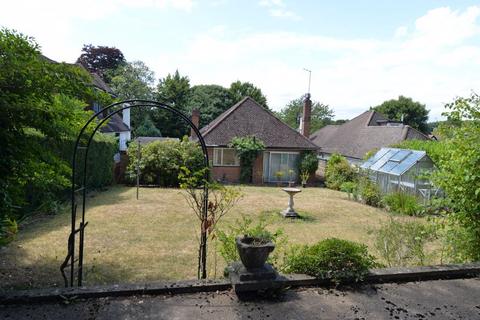 2 bedroom detached bungalow for sale, London Road, Chalfont St. Giles