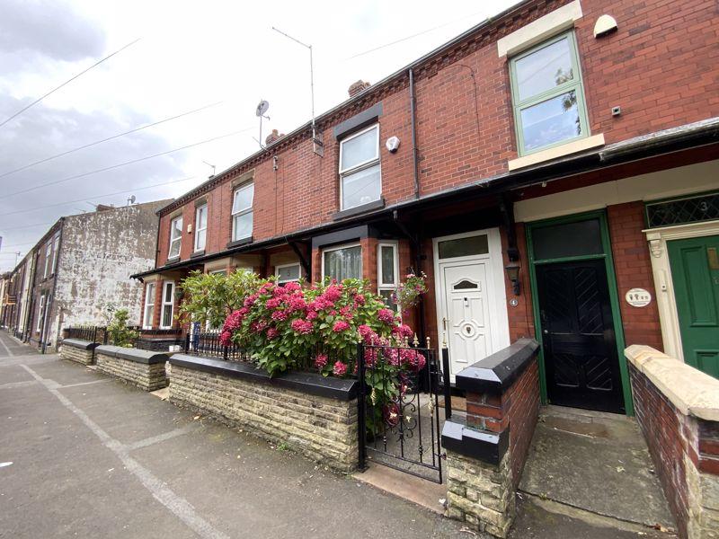 Peel Street, Hyde 2 bed terraced house £200,000
