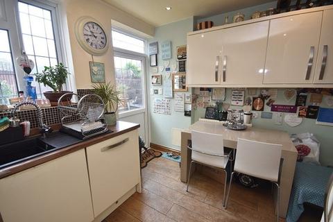 104 Withy Mead, London, E4 6JW