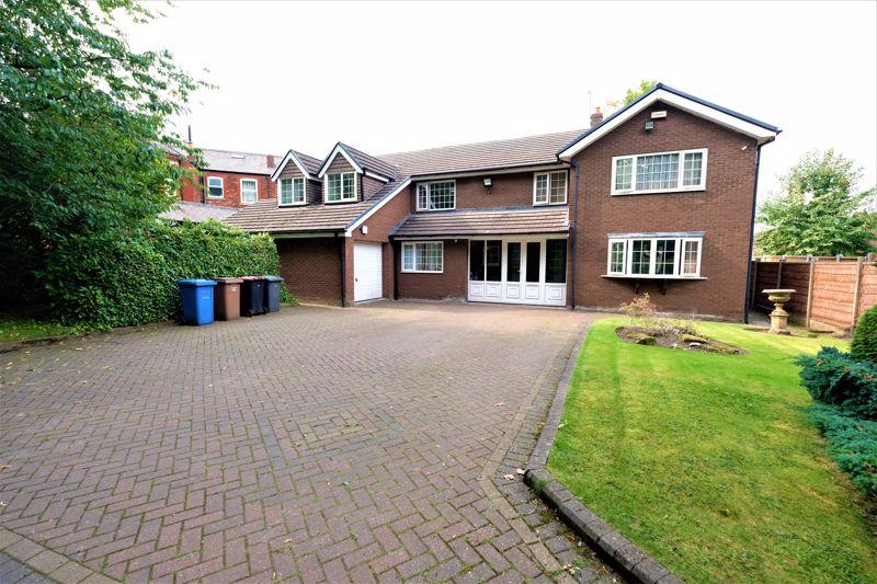 Park Road, Monton 4 bed detached house £3,000 pcm (£692 pw)