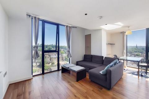 2 bedroom apartment for sale - Masons Avenue, Croydon