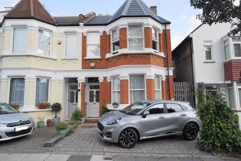 4 bedroom semi-detached house for sale - Eaton Park Road, Palmers Green N13