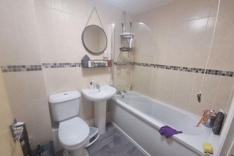 2 bedroom flat for sale, Pilch Lane, Liverpool, L14