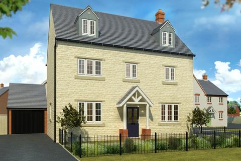 5 bedroom detached house for sale - Plot 217, The Yew at Silverstone Leys, Towcester Road NN12