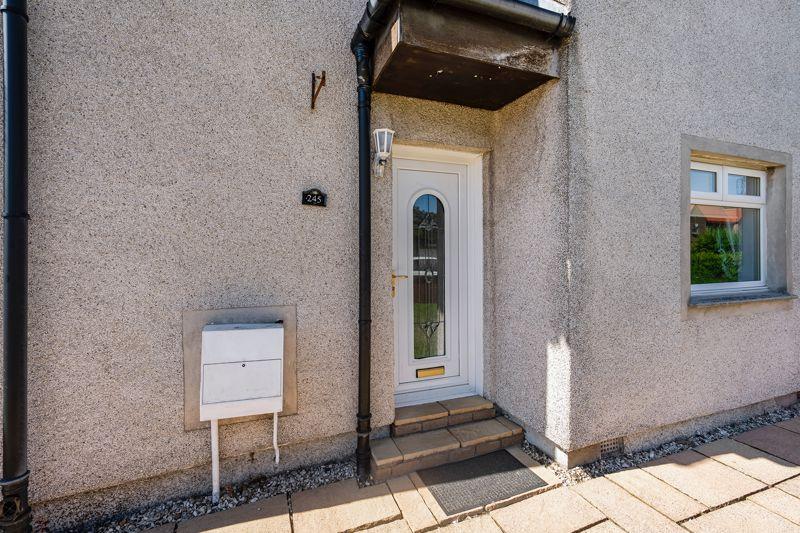 O'wood Avenue, Motherwell 3 bed semidetached house £137,500