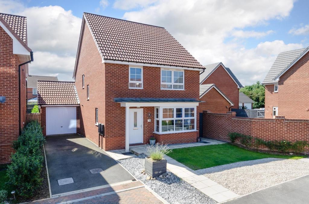 Hereford Way, Boroughbridge 4 bed detached house for sale £340,000