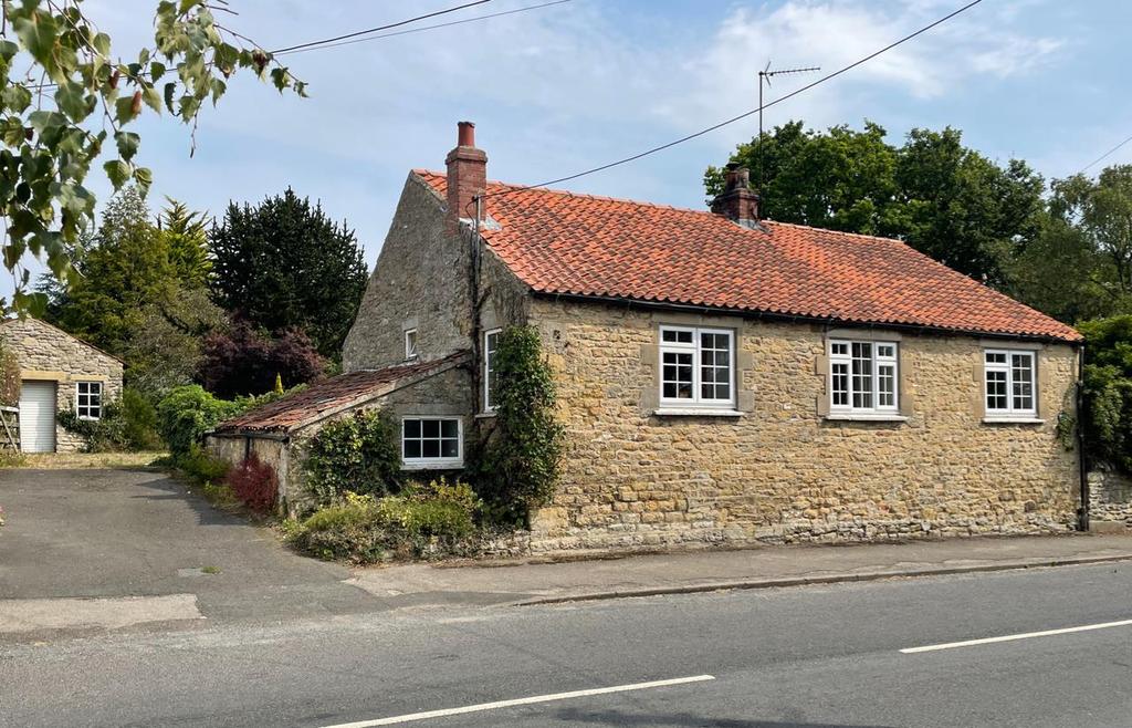 Main Street, Allerston, Pickering 3 bed detached house £425,000