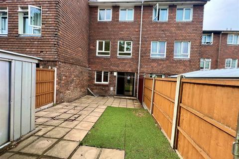 59 Hitchin Close, Romford, RM3 7EQ