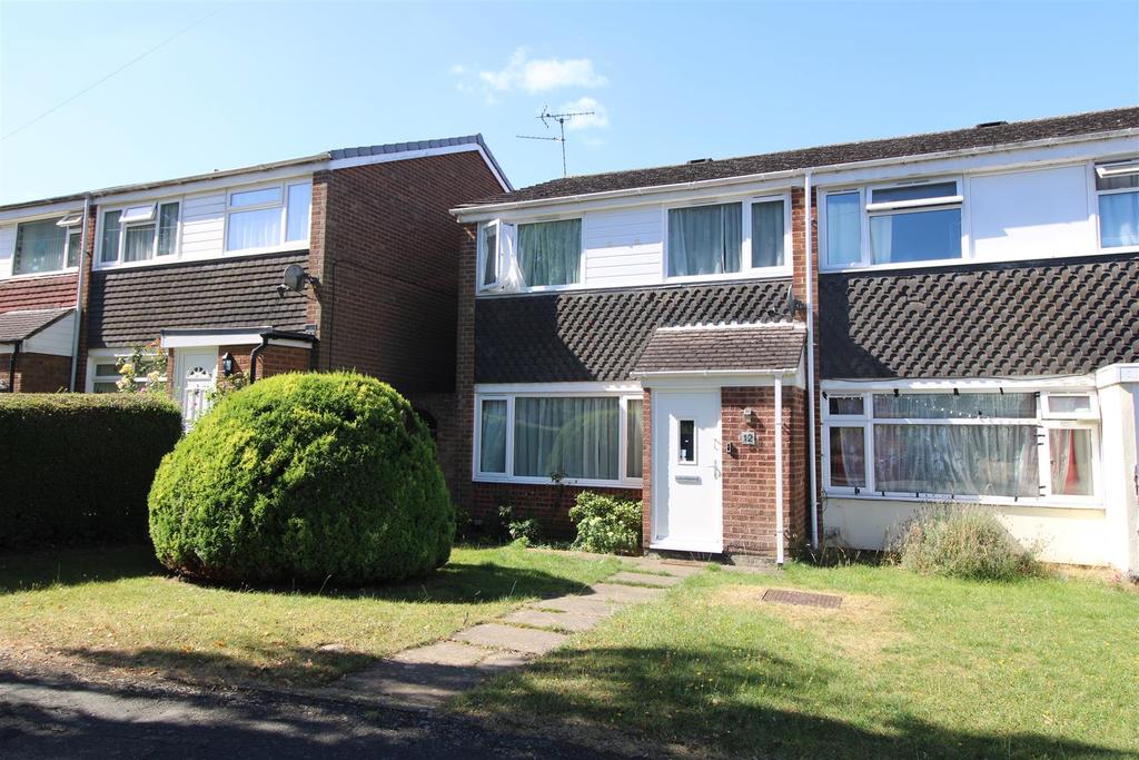 Admirals Way, Daventry 3 bed house £215,000
