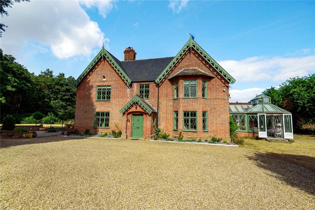 St. Helena, Westleton, Saxmundham, Suffolk, IP17 5 bed detached house