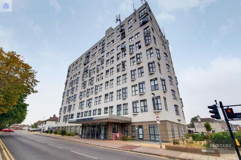 1 bedroom flat for sale - High Road, Chadwell Heath, RM6 6DL