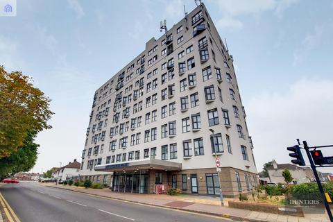 1 bedroom flat for sale, High Road, Chadwell Heath, RM6