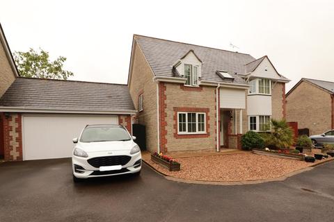 9 Turnpike Gate, Wickwar, Wotton-under-edge, GL12 8ND