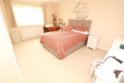 9 Turnpike Gate, Wickwar, Wotton-under-edge, GL12 8ND