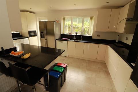 9 Turnpike Gate, Wickwar, Wotton-under-edge, GL12 8ND