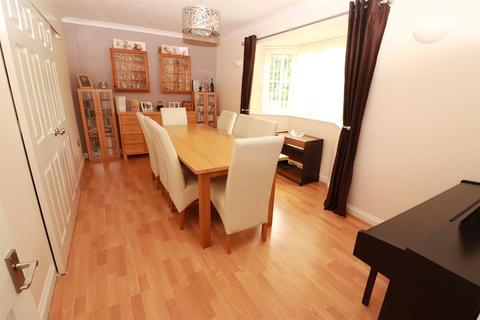 9 Turnpike Gate, Wickwar, Wotton-under-edge, GL12 8ND
