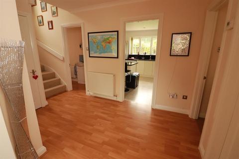 9 Turnpike Gate, Wickwar, Wotton-under-edge, GL12 8ND