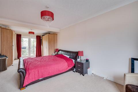 3 Broadfern Road, Knowle, Solihull, B93 9DE
