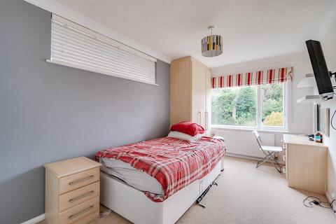 3 Broadfern Road, Knowle, Solihull, B93 9DE