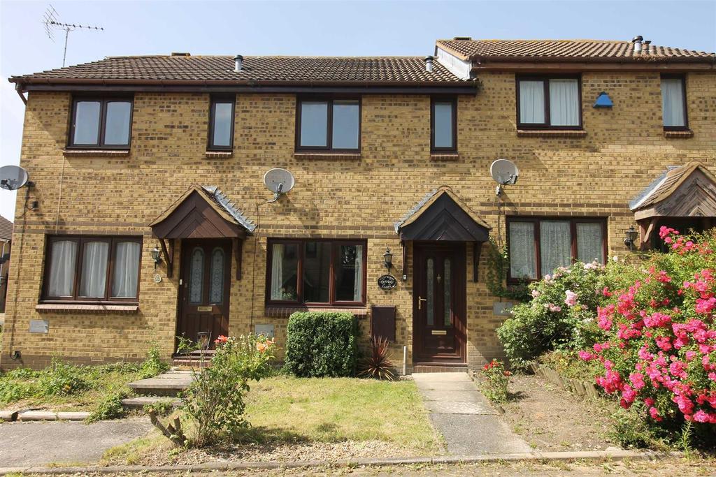 Westwood Close, Great Holm, Milton Keynes 2 bed terraced house £1,050 pcm (£242 pw)