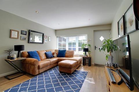 34 Cambridge Drive, Otley, LS21 1DD
