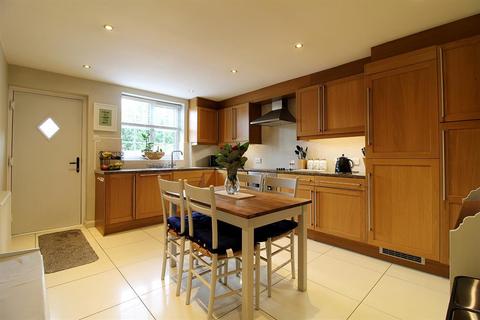 34 Cambridge Drive, Otley, LS21 1DD