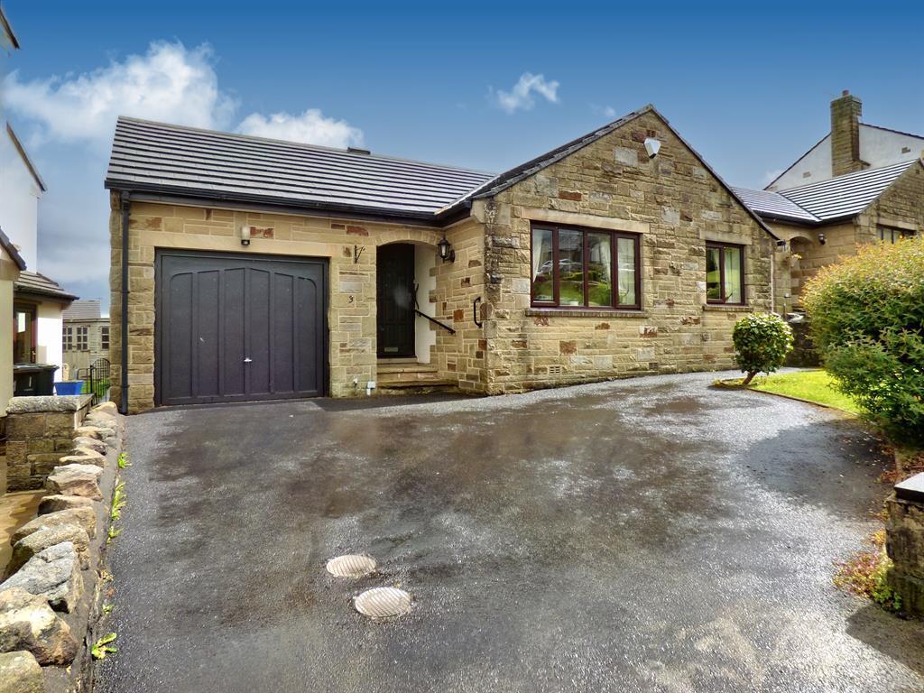 Random Close, Keighley 3 bed detached bungalow for sale £249,000