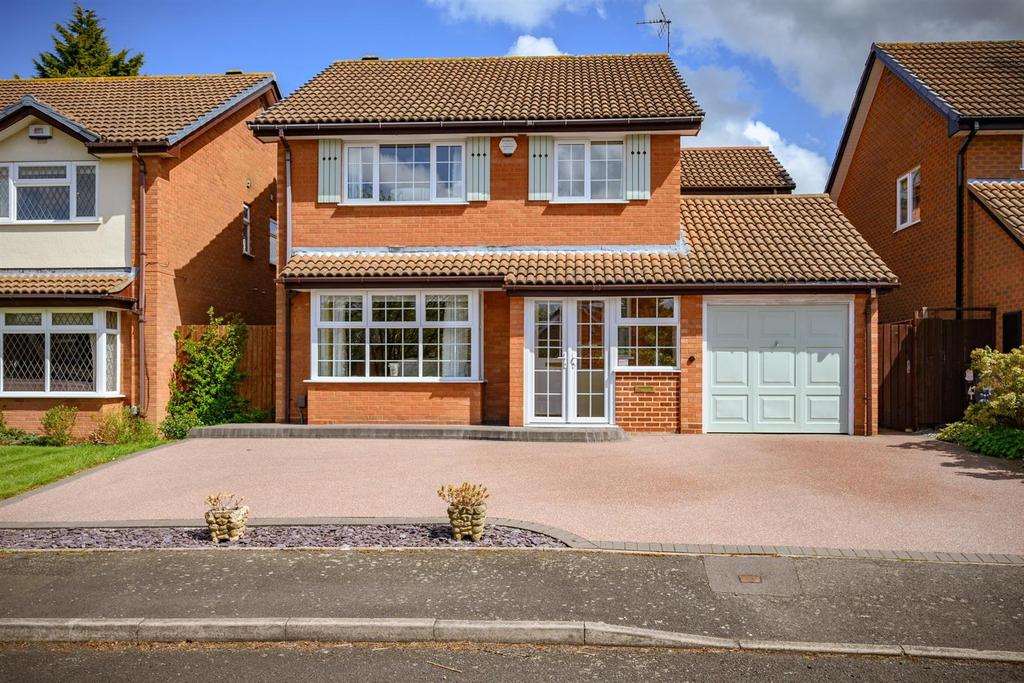 Garden Close, Knowle, Solihull 4 bed detached house £650,000