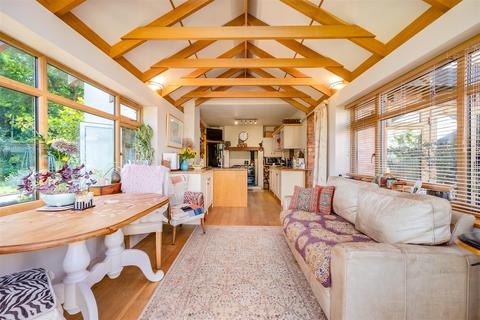 Garden Cottage Shrewley Common, Shrewley, Warwick, CV35 7AZ