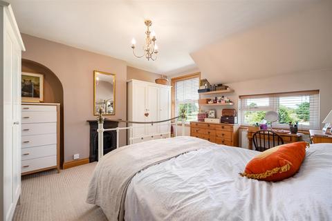 Garden Cottage Shrewley Common, Shrewley, Warwick, CV35 7AZ