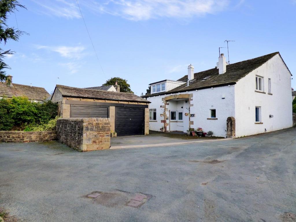 1 Beech Cottage, Walton Avenue, Gargrave 3 bed semidetached house for