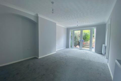 2 Pheasant Way, Northampton, NN2 8BJ