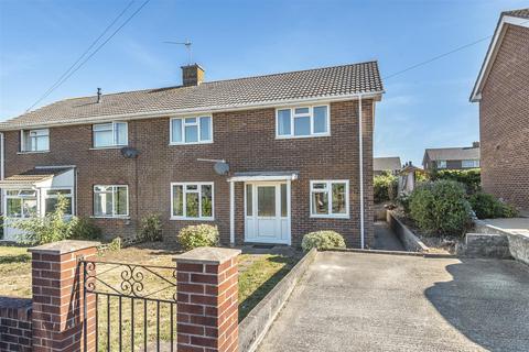 8 Bonners Causeway, Axminster, EX13 5EN