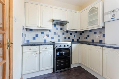 8 Parkgate, Rosyth, Dunfermline, KY11 2JW