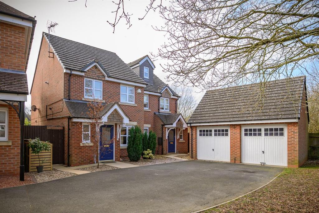 Rashwood Close, Hockley Heath, Solihull 3 bed semidetached house £