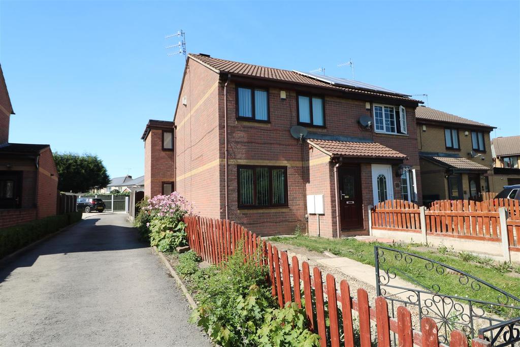 Orgreave Road, Catcliffe, Rotherham 3 bed semidetached house £140,000