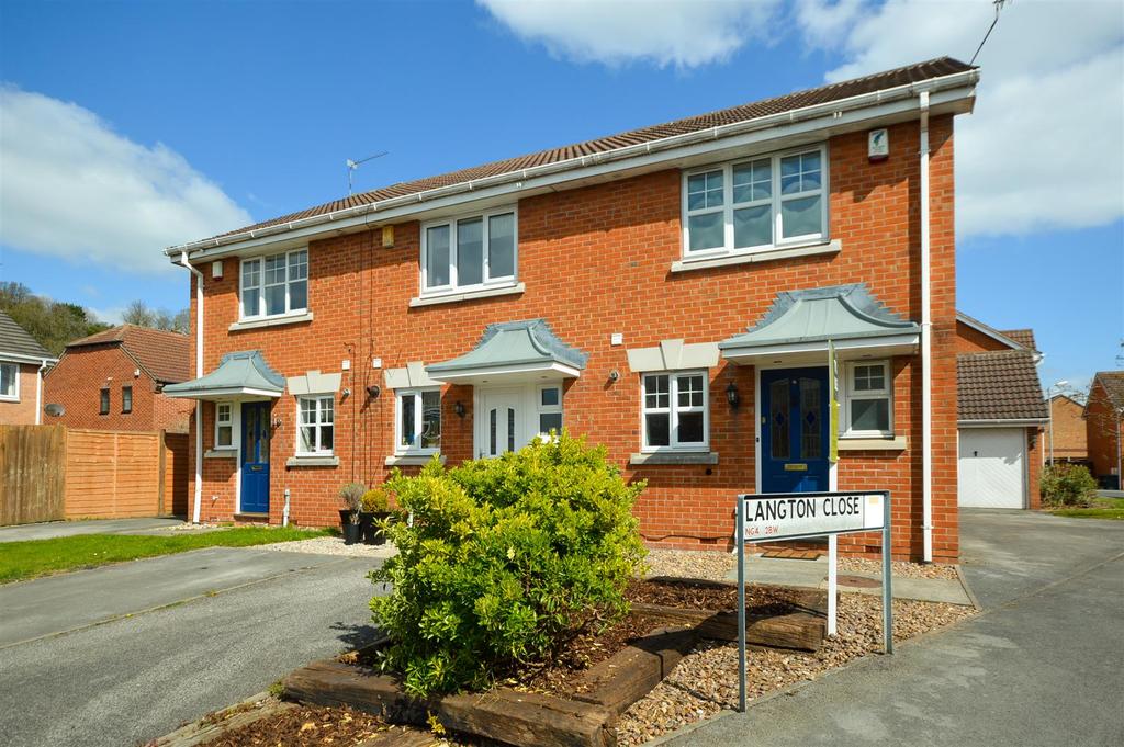 Langton Close, Colwick, Nottingham 2 bed townhouse £795 pcm (£183 pw)