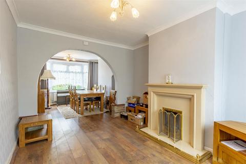 70 Beech Avenue, Beeston, Nottingham, NG9 1QD