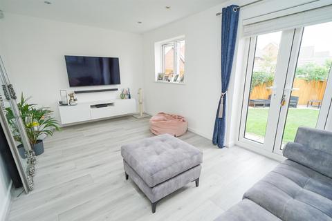 16 Bacchus Gardens, Leighton Buzzard, LU7 9SA