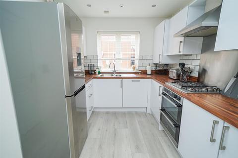 16 Bacchus Gardens, Leighton Buzzard, LU7 9SA