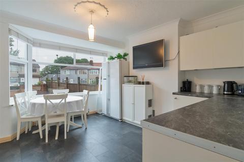 71 Radnor Avenue, Welling, DA16 2BZ