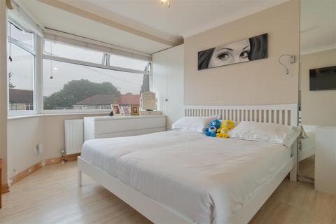 71 Radnor Avenue, Welling, DA16 2BZ