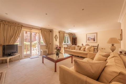 Apartment 3, Bishops House, 42 Four Oaks Road, Sutton Coldfield, B74 2UP