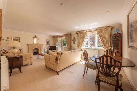 Apartment 3, Bishops House, 42 Four Oaks Road, Sutton Coldfield, B74 2UP