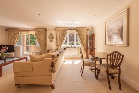 Apartment 3, Bishops House, 42 Four Oaks Road, Sutton Coldfield, B74 2UP