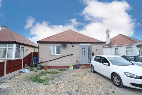 28 Aled Gardens, Kinmel Bay, Rhyl, LL18 5NG