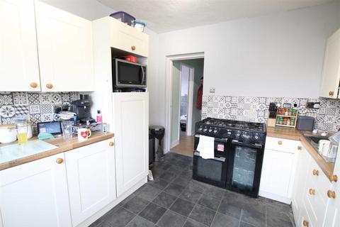 28 Aled Gardens, Kinmel Bay, Rhyl, LL18 5NG